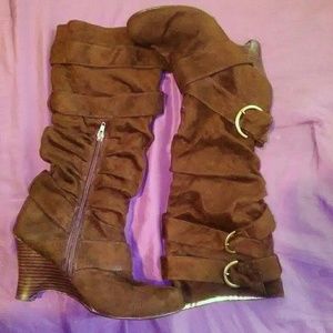 Brown suede boots with zipper on side